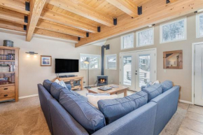 Giant Riverfront Deck w Grill, Tons of Space Viking Lodge 100AB condo Telluride